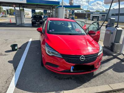 Używane Opel Astra - 39 900 PLN, 105 366 km, 2017