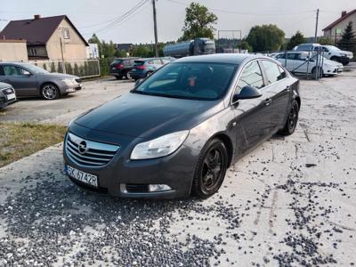 Używane Opel Insignia - 15 900 PLN, 200 895 km, 2009