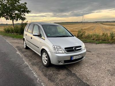 Używane Opel Meriva - 8 900 PLN, 202 217 km, 2004