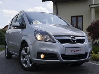 Używane Opel Zafira - 13 900 PLN, 256 346 km, 2005