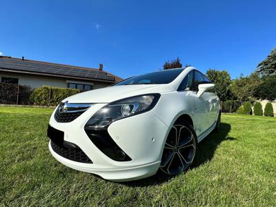 Używane Opel Zafira - 47 700 PLN, 196 456 km, 2015