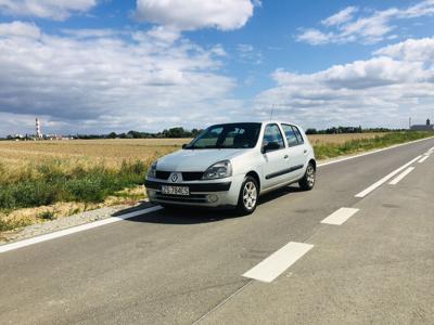 Używane Renault Clio - 5 700 PLN, 212 896 km, 2003