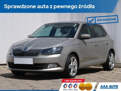 Używane Skoda Fabia - 40 000 PLN, 68 422 km, 2015