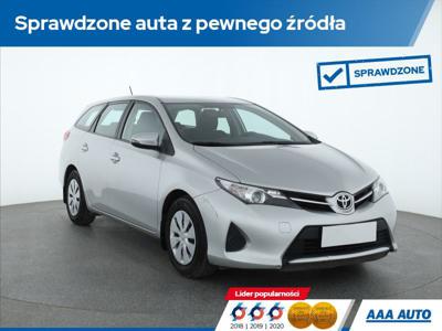 Używane Toyota Auris - 43 000 PLN, 77 639 km, 2015