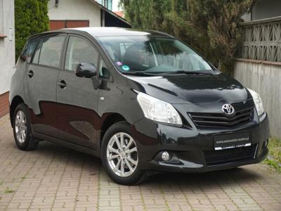 Używane Toyota Verso - 40 900 PLN, 143 260 km, 2010