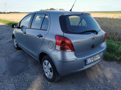 Używane Toyota Yaris - 10 500 PLN, 274 090 km, 2009