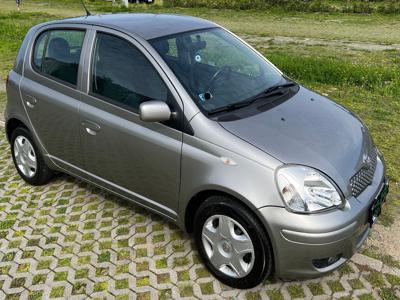 Używane Toyota Yaris - 11 000 PLN, 45 000 km, 2005