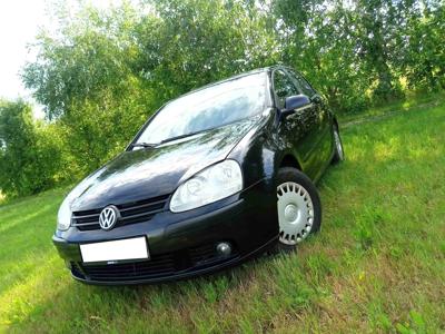 Używane Volkswagen Golf - 9 900 PLN, 260 000 km, 2005