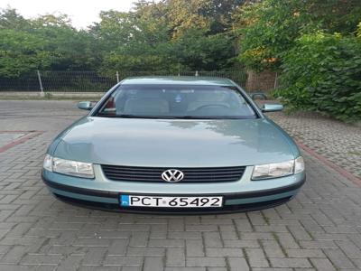 Używane Volkswagen Passat - 6 000 PLN, 310 191 km, 1998