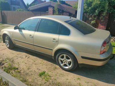 Używane Volkswagen Passat - 6 500 PLN, 350 000 km, 2002