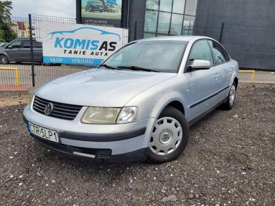 Volkswagen Passat B4 Sedan 1.6 100KM 1997