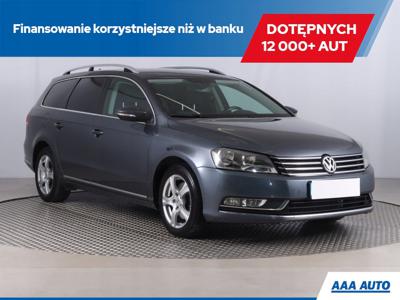 Volkswagen Passat B7 Variant 2.0 TDI CR DPF BlueMotion 170KM 2011