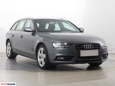 Audi A4 1.8 118 KM 2015r. (Piaseczno)