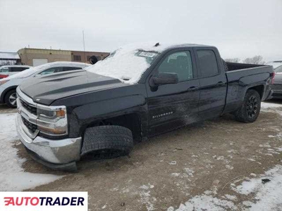 Chevrolet Silverado 4.0 benzyna 2018r. (KANSAS CITY)