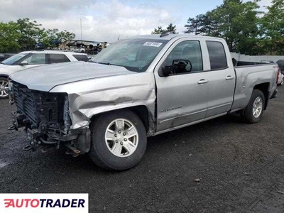 Chevrolet Silverado 5.0 benzyna 2018r. (NEW BRITAIN)