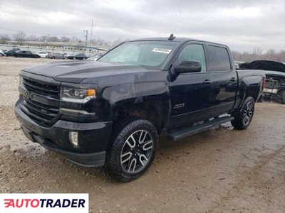 Chevrolet Silverado 6.0 benzyna 2018r. (LOUISVILLE)