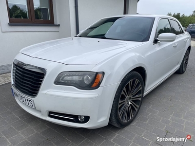 Chrysler 300s - 5.7 hemi - 2013 rok - Beats naglosnienie