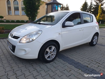 HYUNDAI I20 2011R OPŁACONY bezwypadkowy