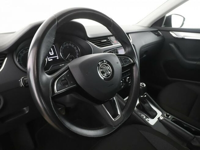 Škoda Octavia automat/ 150KM/ navi/ climatronic/ PDC /Bluetooth/ ACC