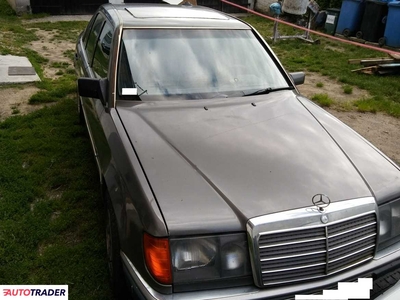 Mercedes W-124 2.5 diesel 94 KM 1989r.