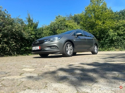 Opla Astrę K Sport tourer 1,6 CDTI 2016r.