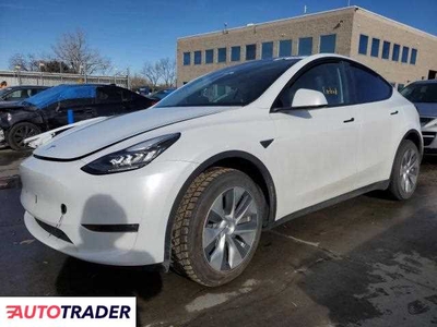 Tesla Model Y benzyna 2023r. (LITTLETON)