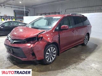 Toyota Sienna 3.0 benzyna 2019r. (CANDIA)