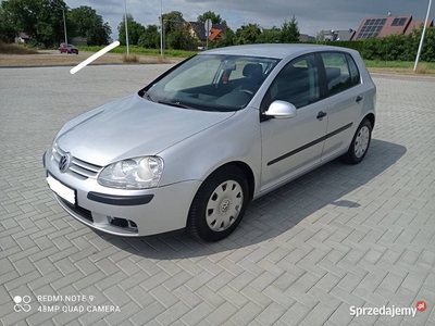 Volkswagen Golf V 1.4 MPI benzyna 5 drzwi