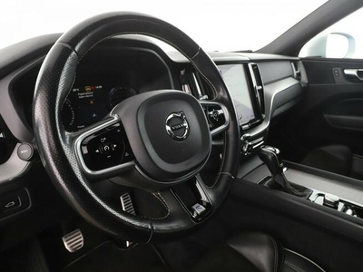 Volvo XC 60 Full LED, skóra, navi, el. sterowanie i ogrzewane fotele, hak