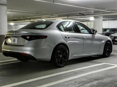 Alfa Romeo Giulia 2.0 280 km automat