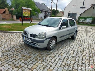 renault clio 1200 cm benzyna 2004 r 5 drzwi klimatyzacja