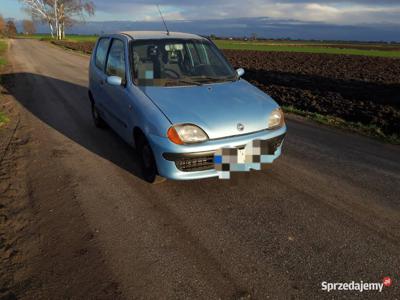 Seicento 900 części