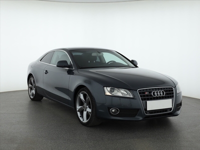 Audi A5 I (8T) , Klimatronic, Parktronic, Podgrzewane siedzienia