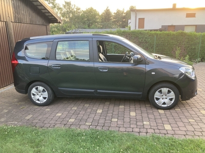 Dacia Lodgy - przestronny van z gazem (LPG)