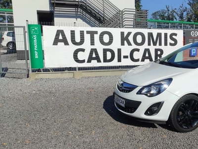 Opel Corsa D Książka serwisowa, stan bardzo dobry.