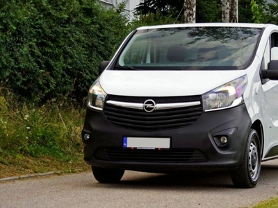 Opel Vivaro 2016 – Perfekcyjny Stan, Gotowy do Pracy, Tylko 160 tys. km!