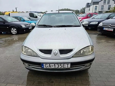 Renault Megane 2002r. 1.4 Benzyna