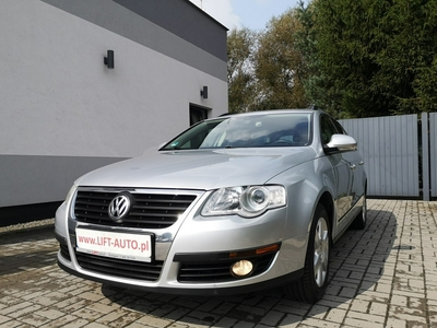 Volkswagen Passat B6 1,9 TDI 105 Klimatronik Alu Sensory Isofix Tempomat Gwarancja