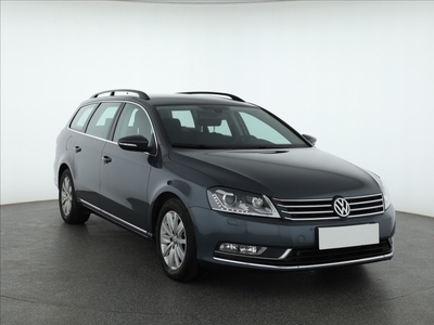 Volkswagen Passat B7 , Salon Polska, 1. Właściciel, Navi, Xenon, Bi-Xenon,