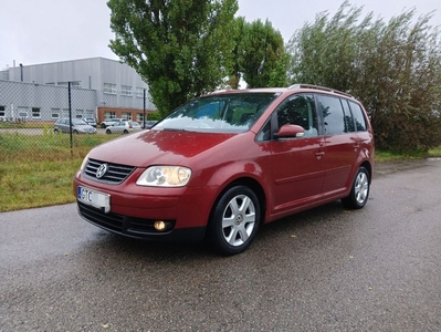 VW Touran Climatronic Isofix Wspomaganie 2004r