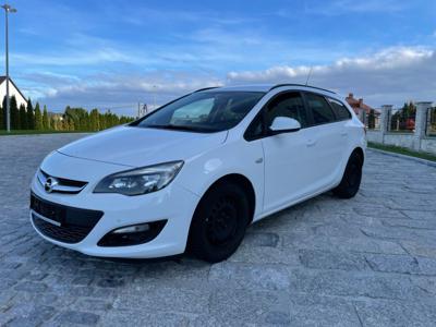 Używane Opel Astra - 29 900 PLN, 148 300 km, 2014