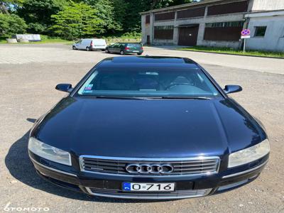 Audi A8 4.2 L Quattro