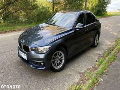 BMW Seria 3 318d