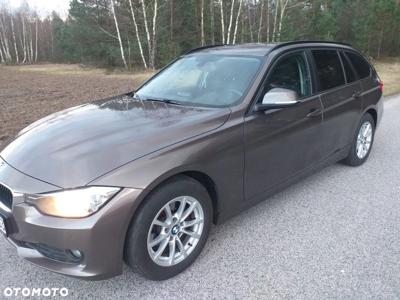 BMW Seria 3 318d DPF Touring Edition Exclusive