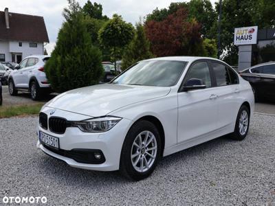 BMW Seria 3 318d Luxury Line Purity