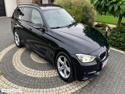 BMW Seria 3 318d Touring Sport Line