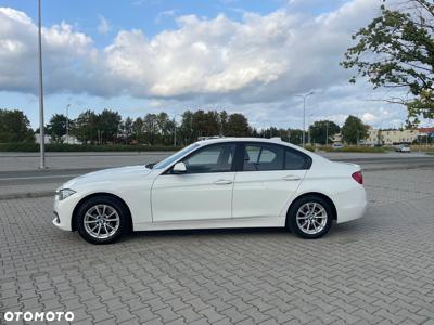 BMW Seria 3 318i