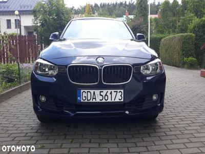 BMW Seria 3 320d Sport Line