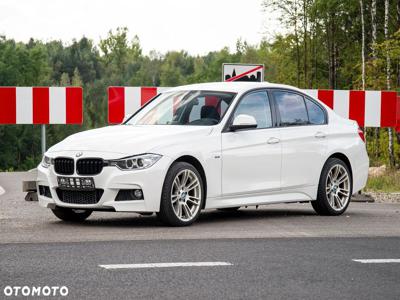 BMW Seria 3 320d xDrive Sport Line