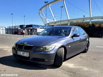 BMW Seria 3 320i